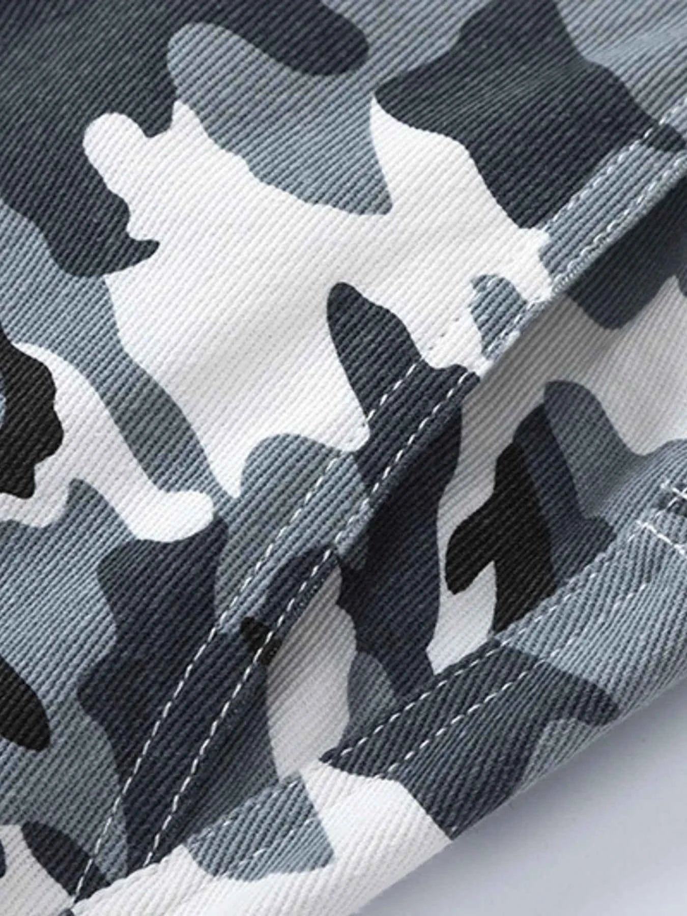 Men's Camo Cargo Pants with Multi Pockets