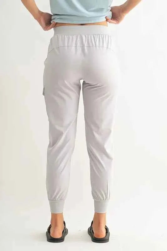 MONO B High-Waisted Capri Active Joggers With Pockets