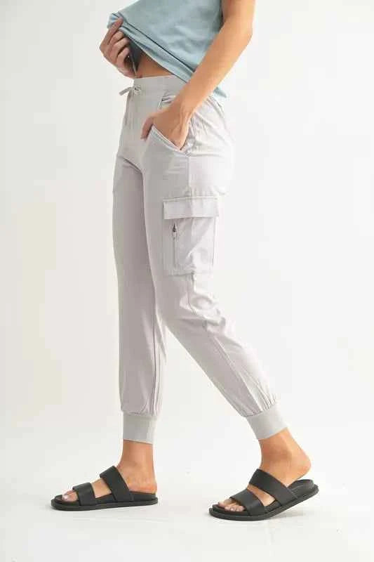 MONO B High-Waisted Capri Active Joggers With Pockets