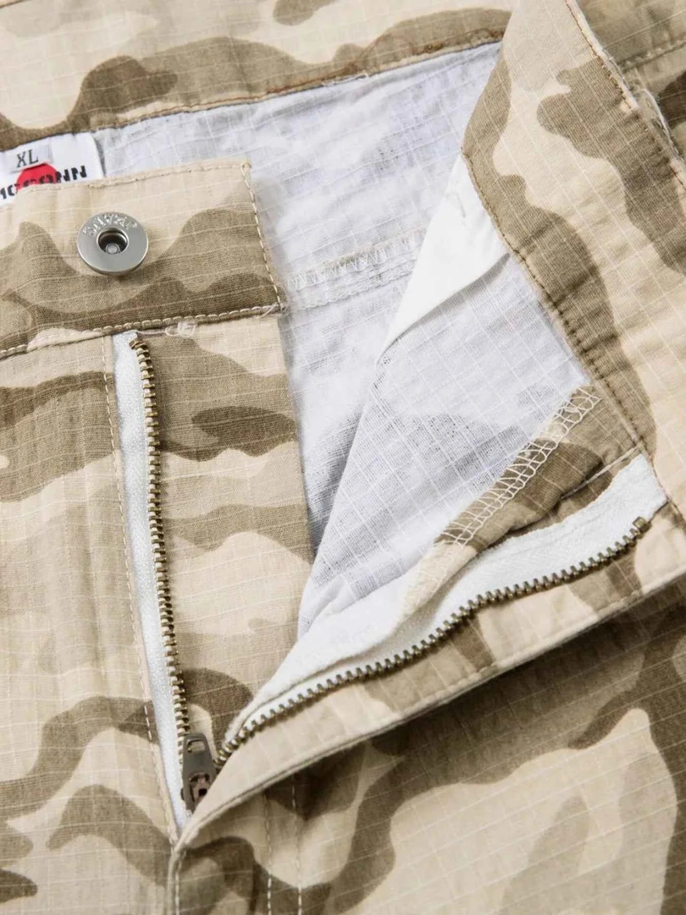 Men's Wide Leg Camo Print Cargo Pants