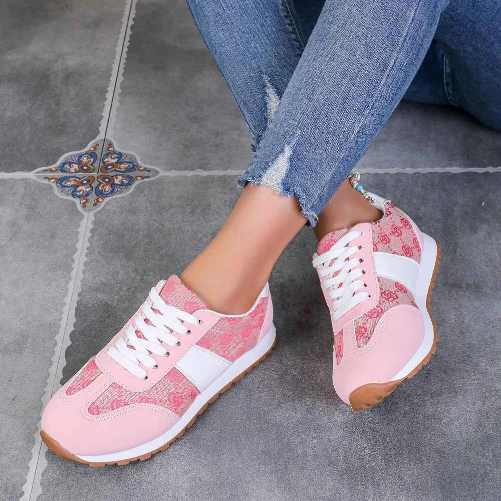 Stylish Contrast Round Toe, Flat PU Leather Sneakers