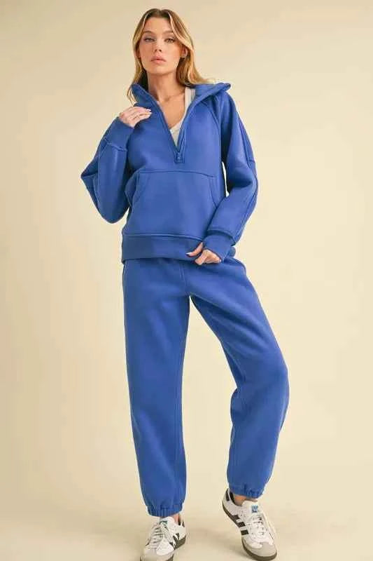 Aemi+Co Drawstring Elastic Waist Joggers