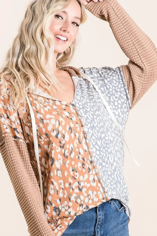 Pullover Popcorn Waffle Knit Hoodie with Kangaroo Pocket