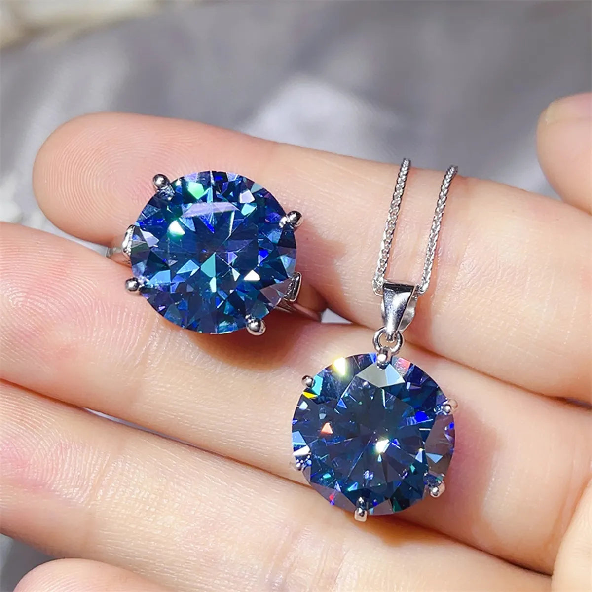 10 Carat Moissanite 925 Sterling Silver Ring and Necklace Set — Livostyle