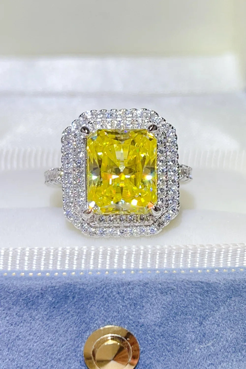 2 Carat Moissanite 925 Sterling Silver Ring — Rectangle-Cut Yellow — Livostyle