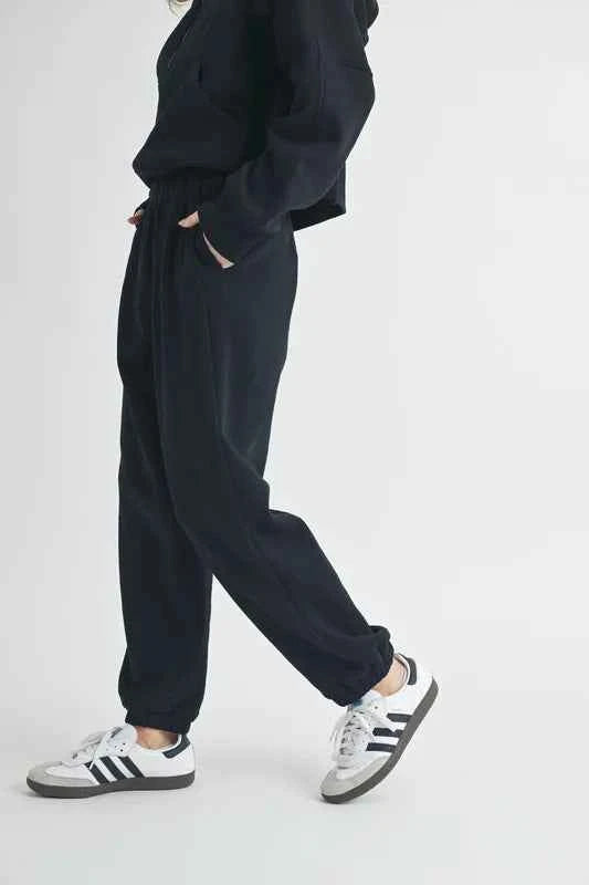 Aemi+Co Drawstring Elastic Waist Joggers