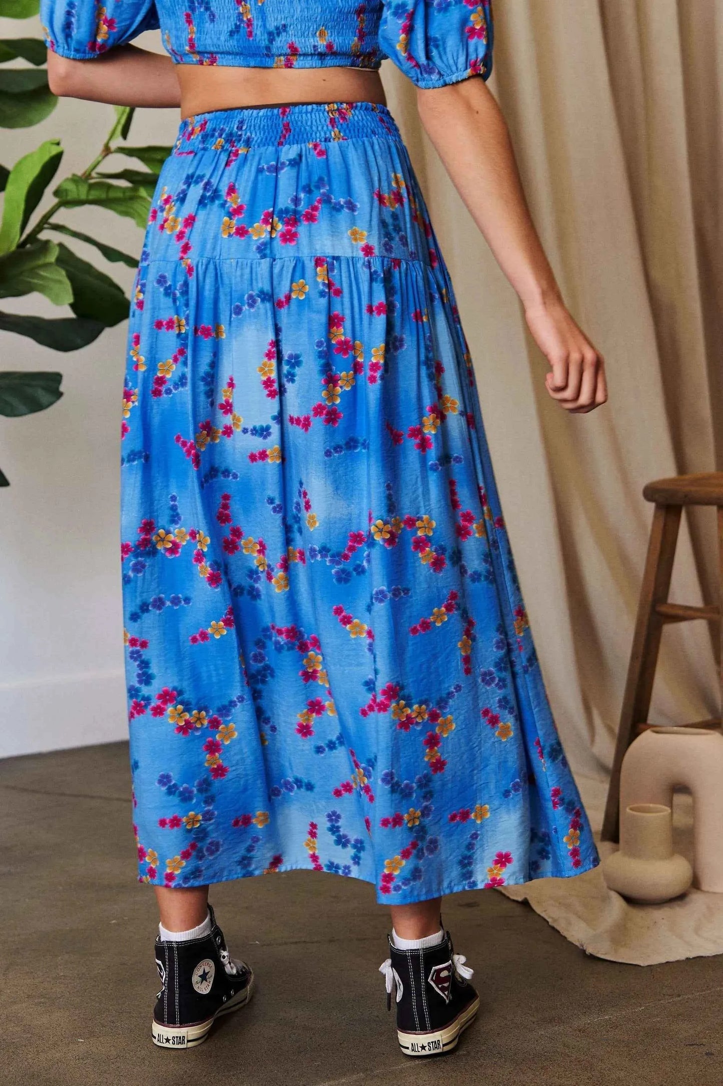 Davi & Dani Printed Smocking Waistband Ruffled Maxi Skirt
