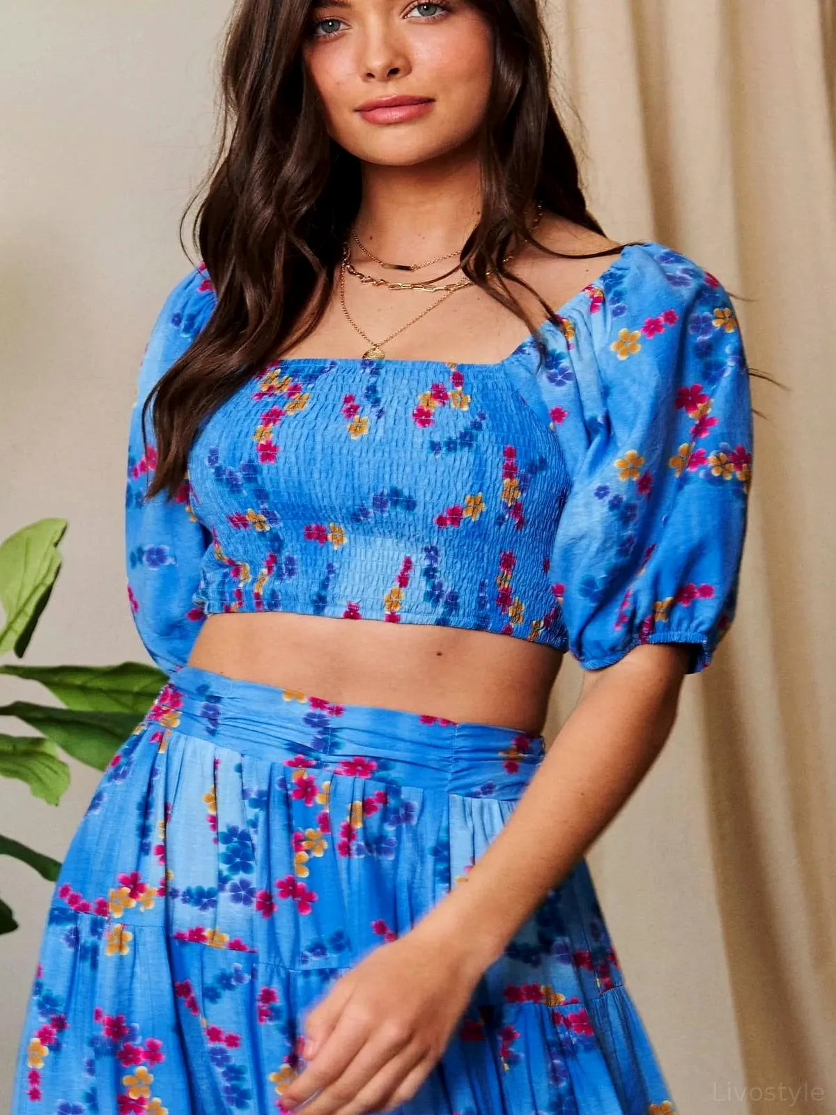 Floral Print Smocked Crop Top with Puff Sleeves — detail view — Livostyle
