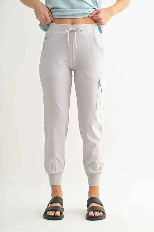 MONO B High-Waisted Capri Active Joggers With Pockets