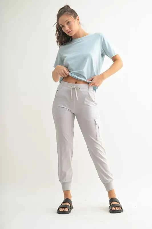 MONO B High-Waisted Capri Active Joggers With Pockets