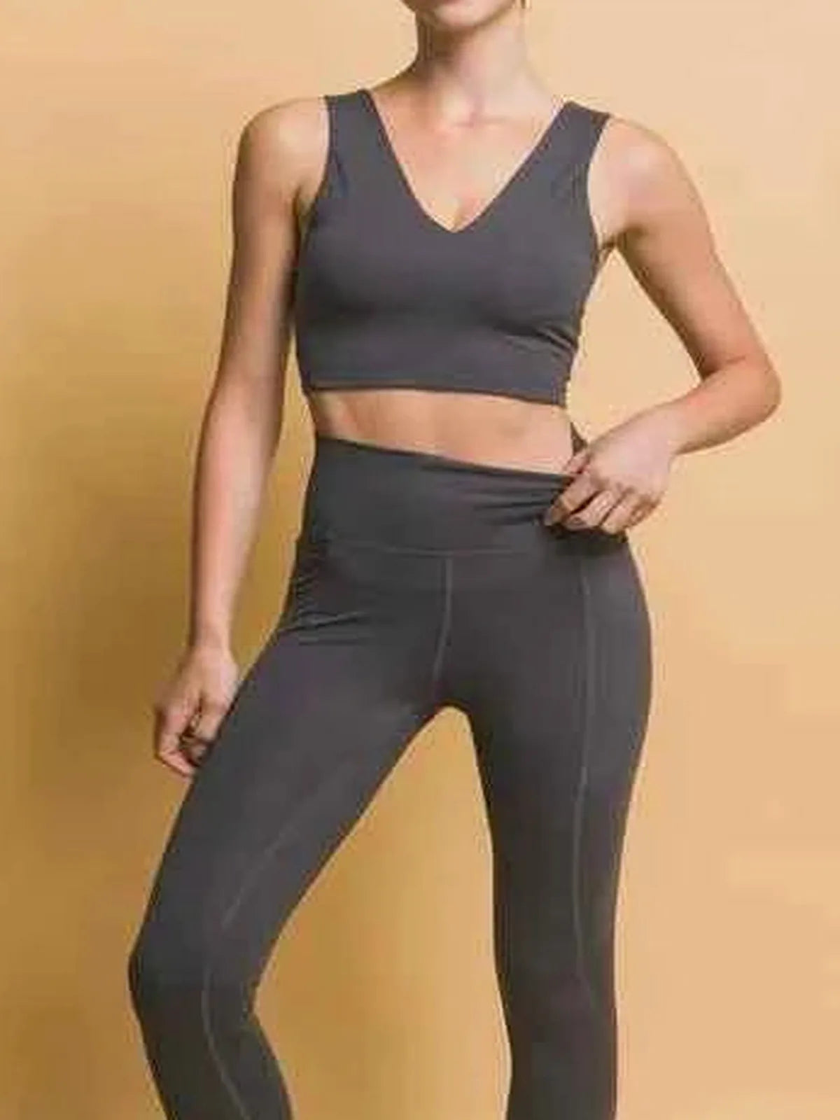 Dark Gray High Waist Leggings with Side Pockets — detail view — Livostyle