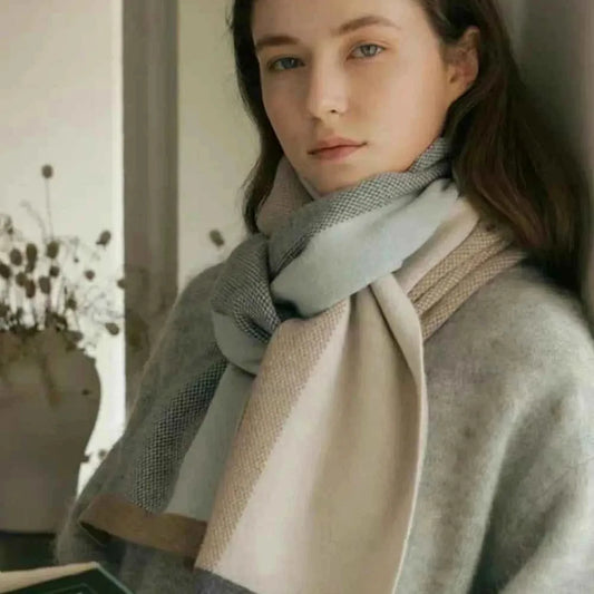 Thermal Contrast Acrylic Scarf — square view — Livostyle