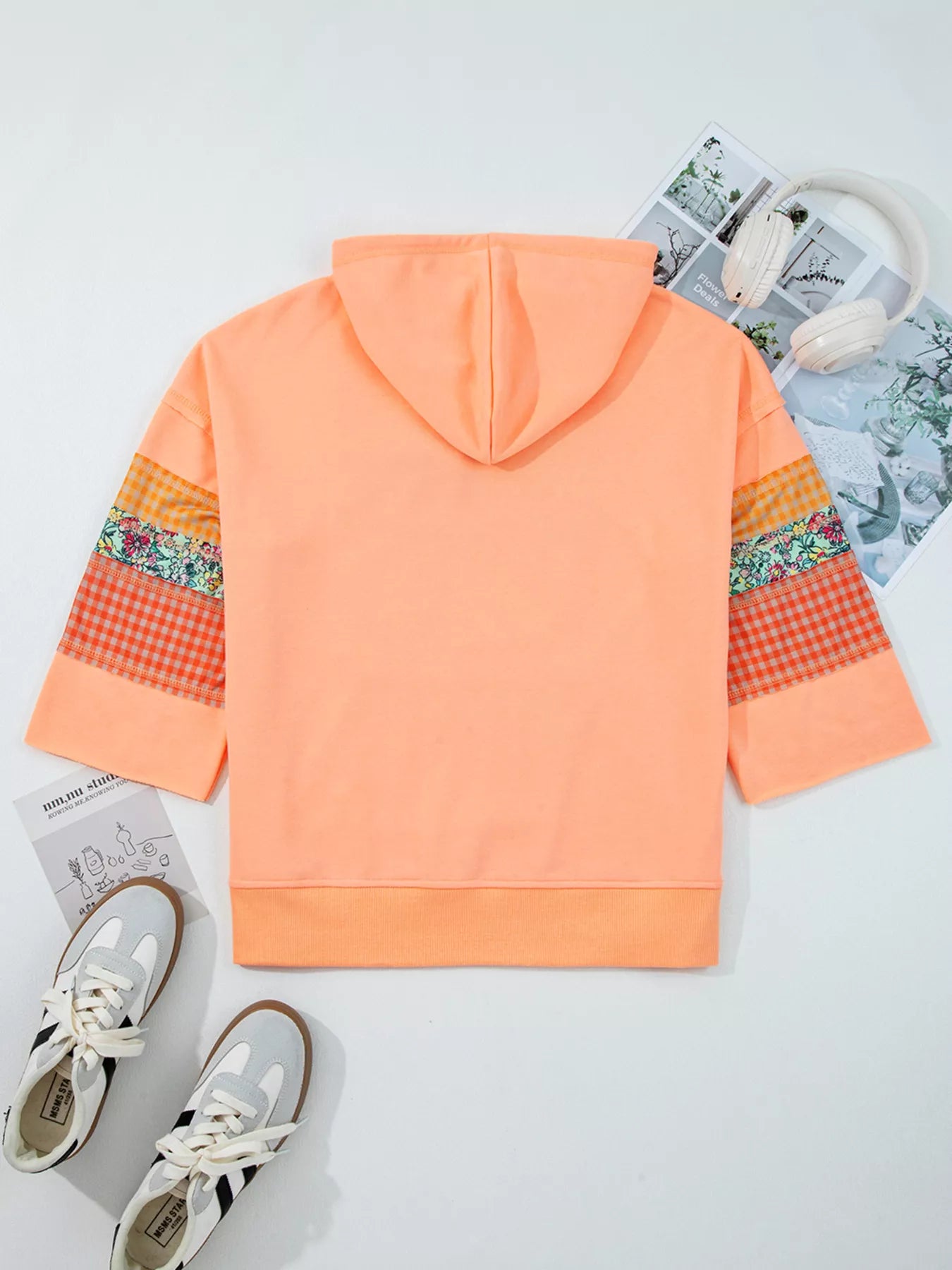 Plaid Floral Patchwork Kangaroo Pocket Hoodie styling — Livostyle