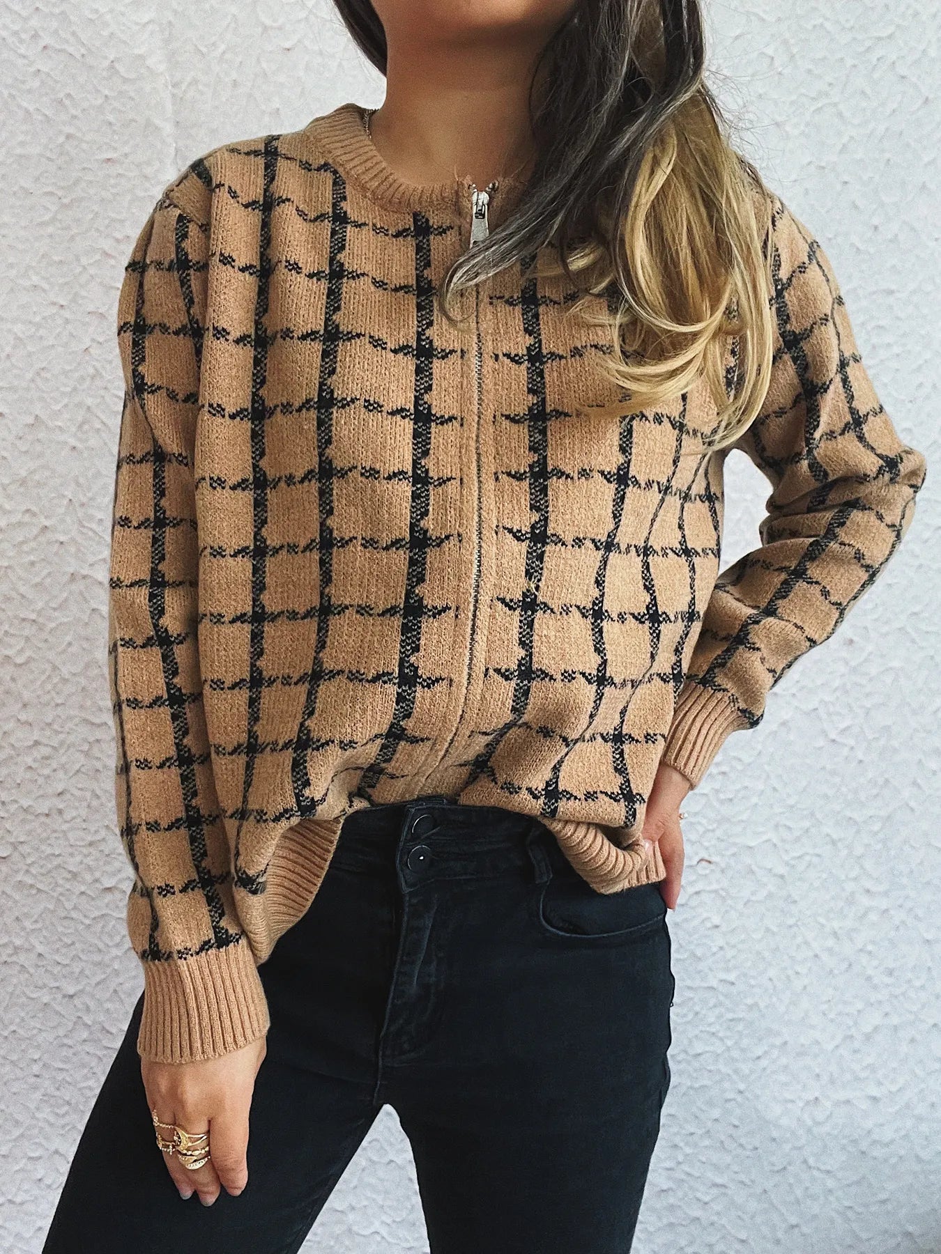 Plaid Pattern Zip Up Cardigan detail — Livostyle
