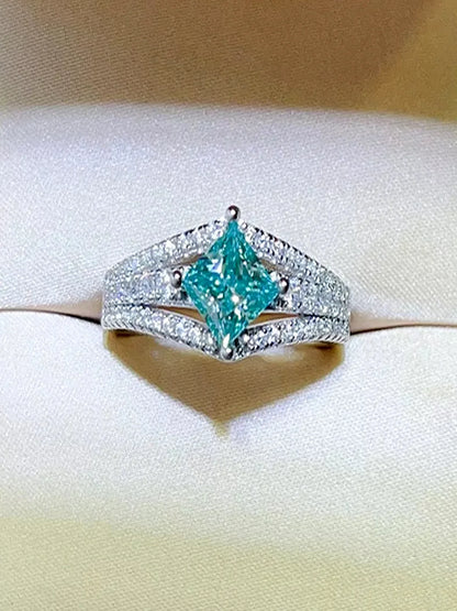 1 Carat Moissanite 925 Sterling Silver Ring — Square-Cut Tea — detail view — Livostyle