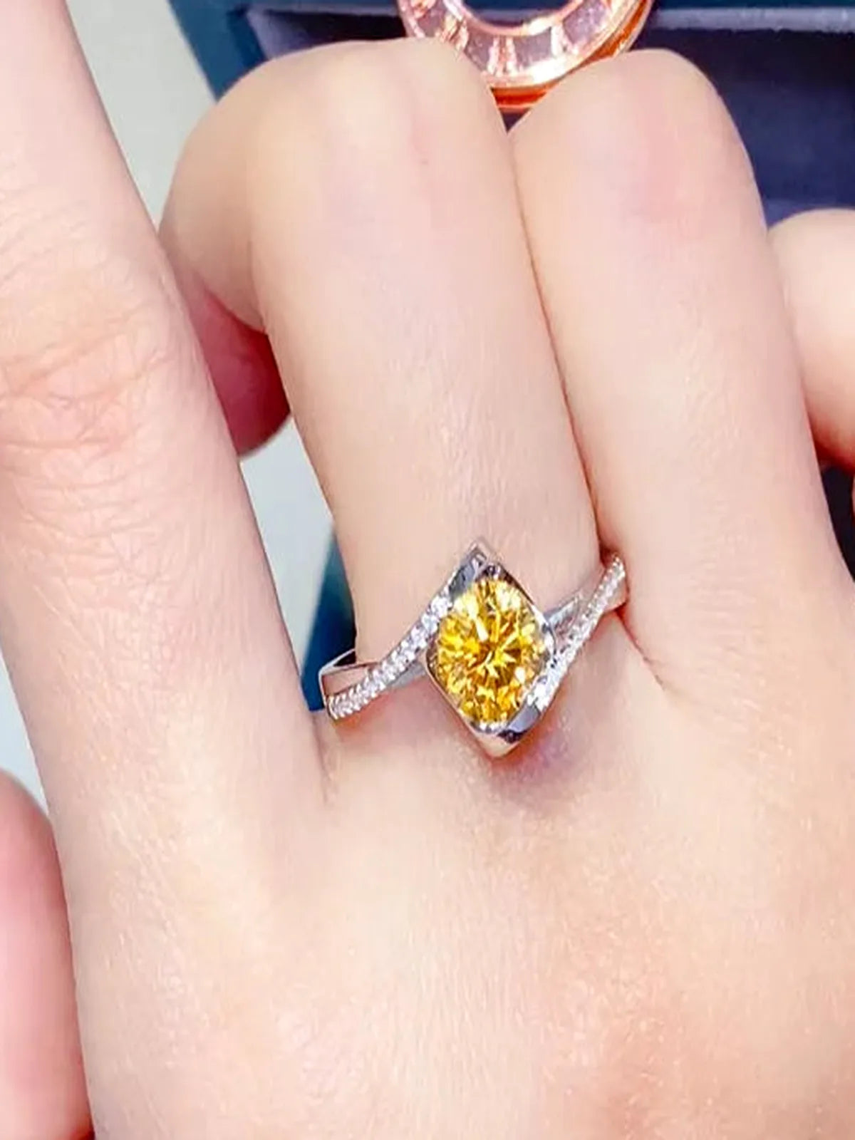 1 Carat Moissanite 925 Sterling Silver Ring — Yellow Modern — detail view — Livostyle
