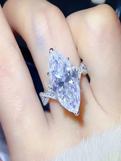 10 Carat Moissanite 925 Sterling Silver Ring — Marquise-Cut  — detail view — Livostyle
