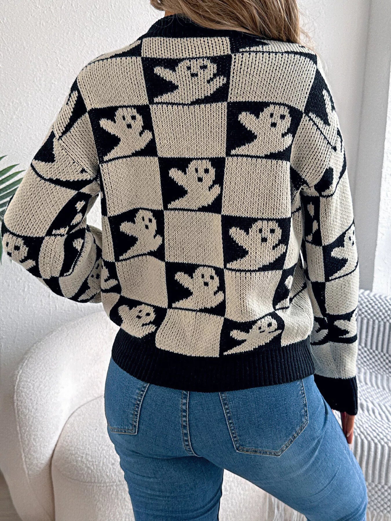 Halloween Ghost Pattern Checkered Round Neck Sweater detail — Livostyle