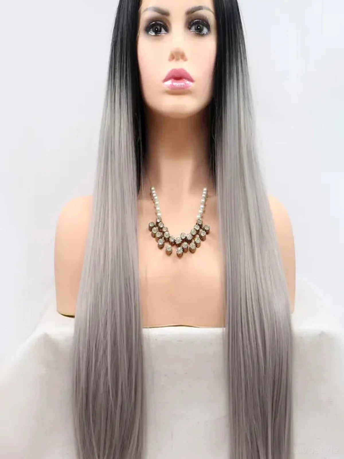 13*3 Lace Front Wigs Synthetic Long Straight 24 130% Density — detail view — Livostyle