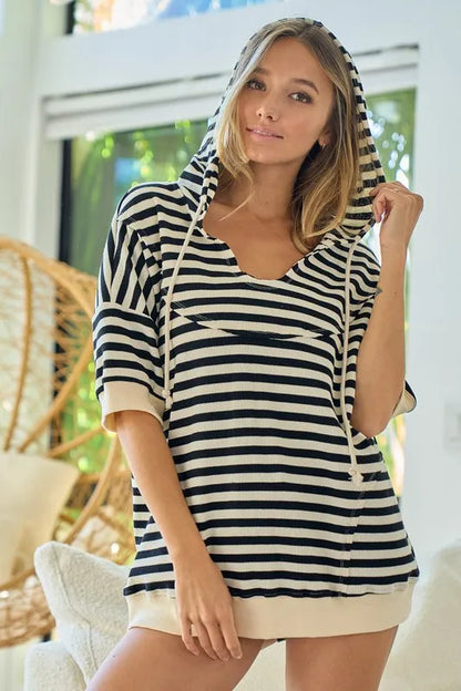 Striped Fleece Short Sleeve Notch Neck Hoodie with Drawstring Hood in Black/Cream
