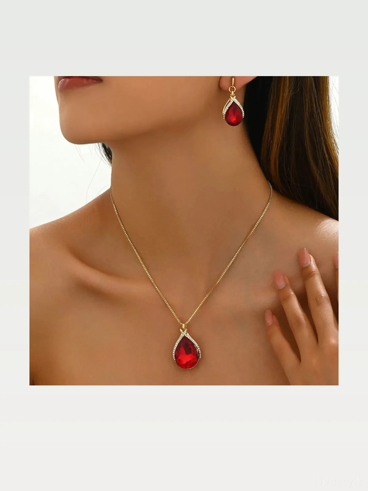 18K Gold-Plated Rhinestone Teardrop Necklace and Earrings Je — styled showcase — Livostyle