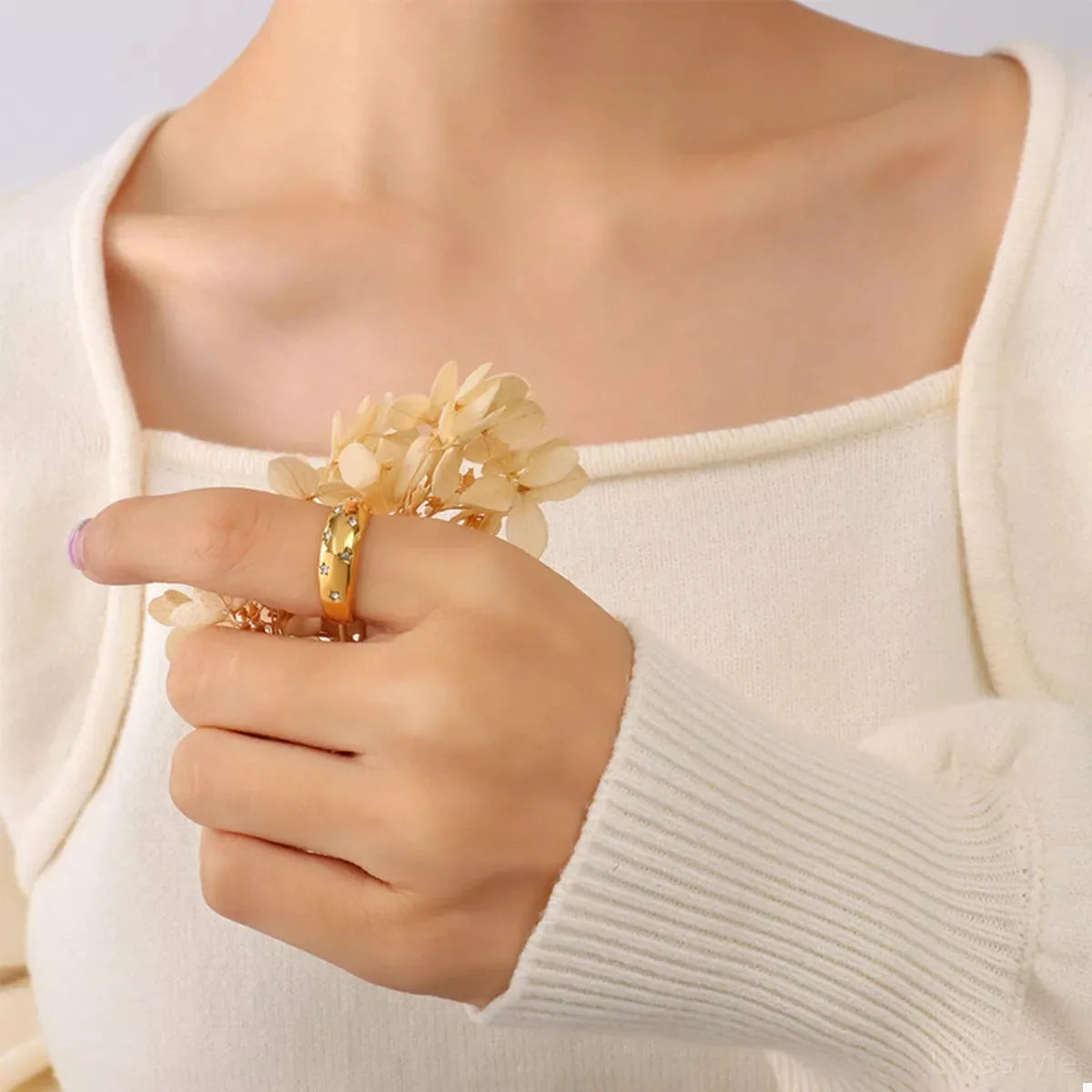 18K Gold-Plated Zircon Ring — square view — Livostyle