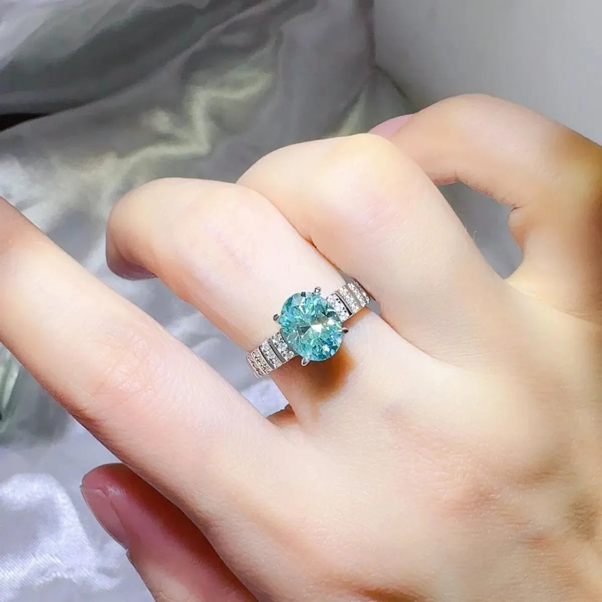 2 Carat Moissanite 925 Sterling Silver Ring — Oval Aquamarin — square view — Livostyle