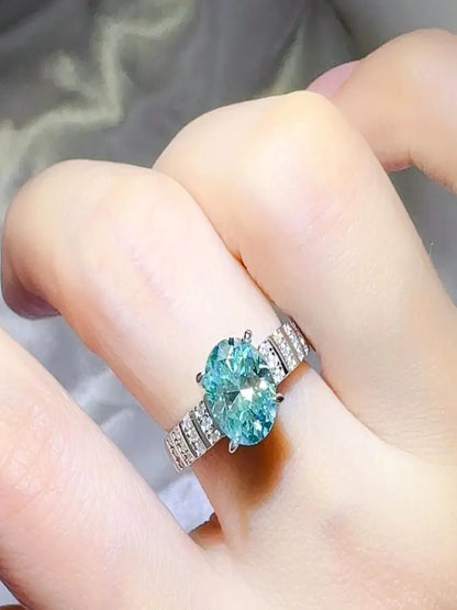 2 Carat Moissanite 925 Sterling Silver Ring — Oval Aquamarin — detail view — Livostyle
