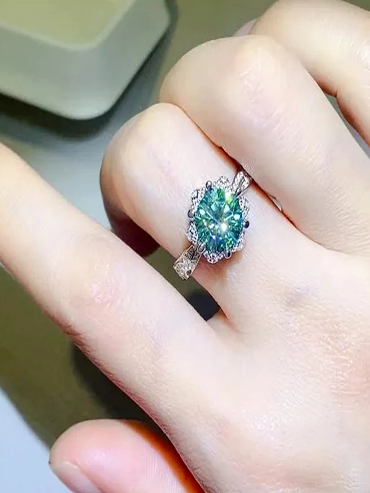 2 Carat Moissanite 925 Sterling Silver Ring — Teal Halo — detail view — Livostyle