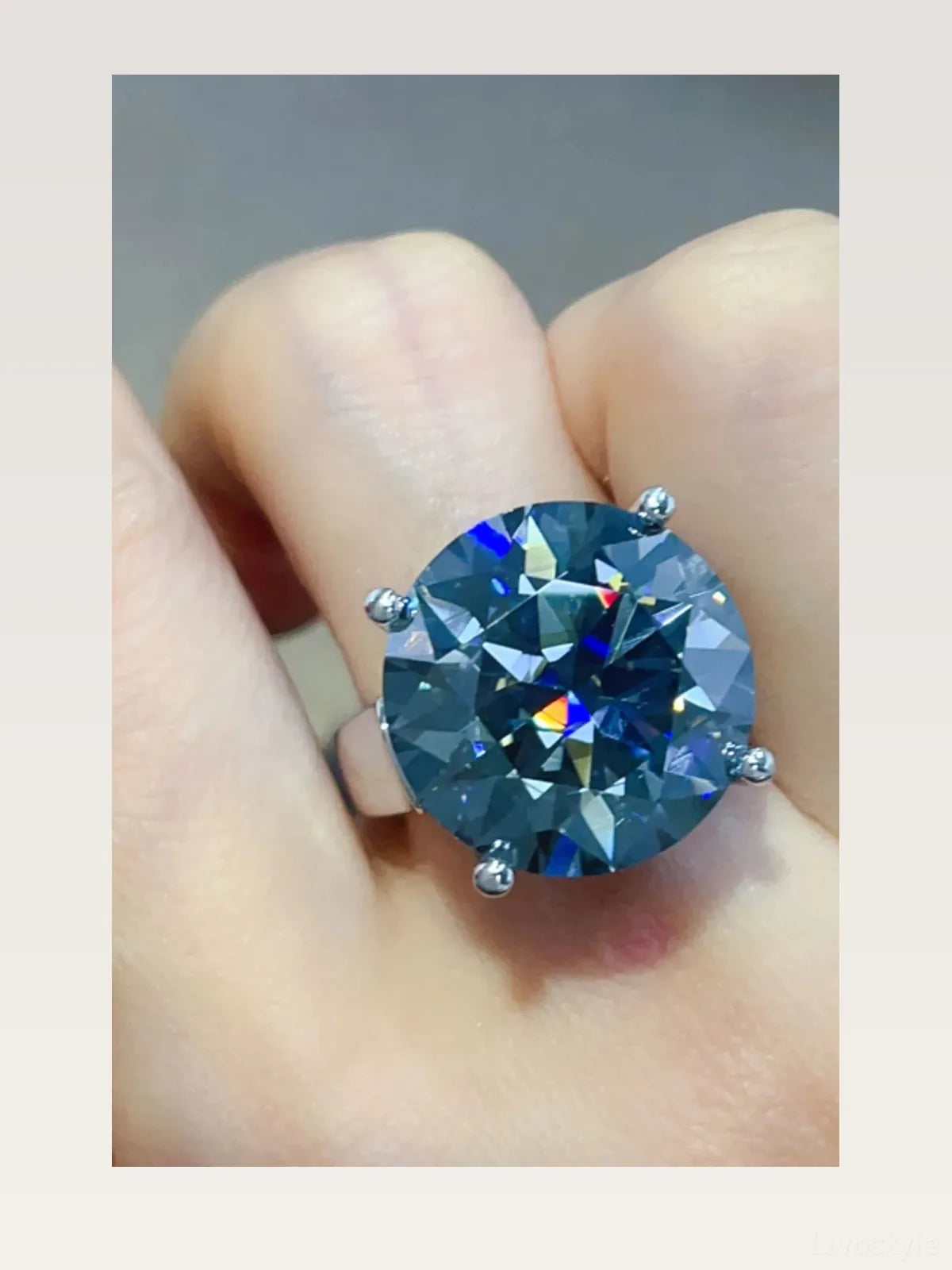20 Carat Moissanite 925 Sterling Silver Ring — Round-Cut Gra — styled showcase — Livostyle