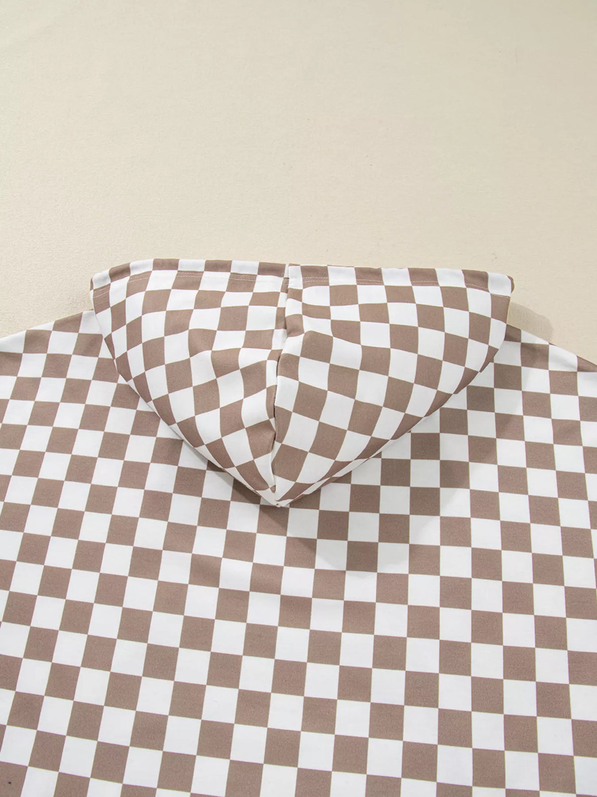 Checkered Pattern Oversized Drawstring Hoodie closeup — Livostyle
