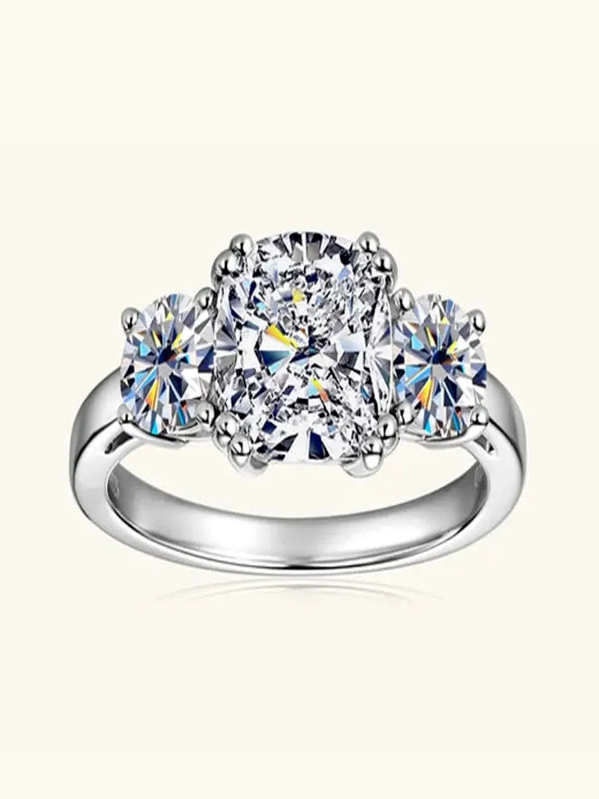 3.5 Carat Moissanite 925 Sterling Silver Ring — detail view — Livostyle