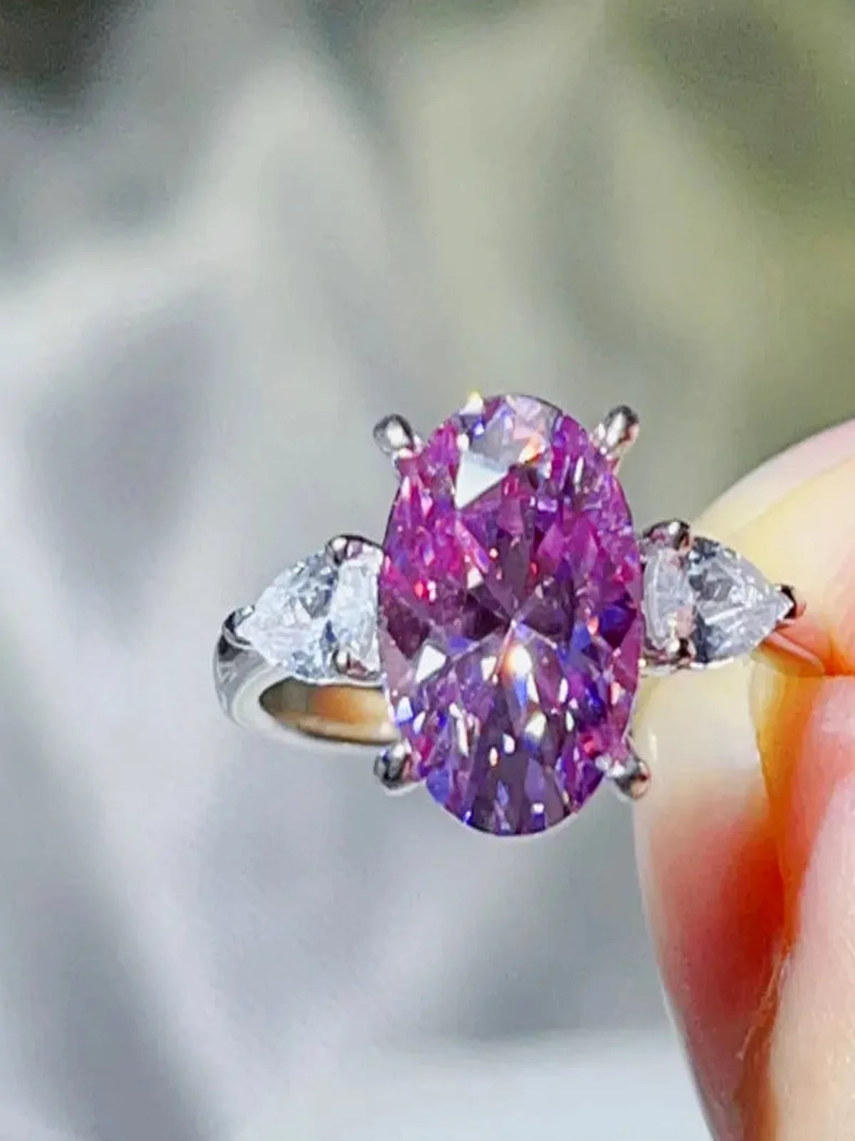 3 Carat Moissanite 925 Sterling Silver Ring — Oval-Cut Purpl — detail view — Livostyle