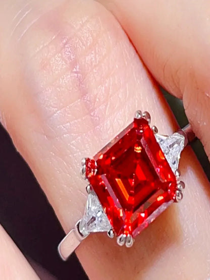 3 Carat Moissanite 925 Sterling Silver Ring — Square Red — detail view — Livostyle