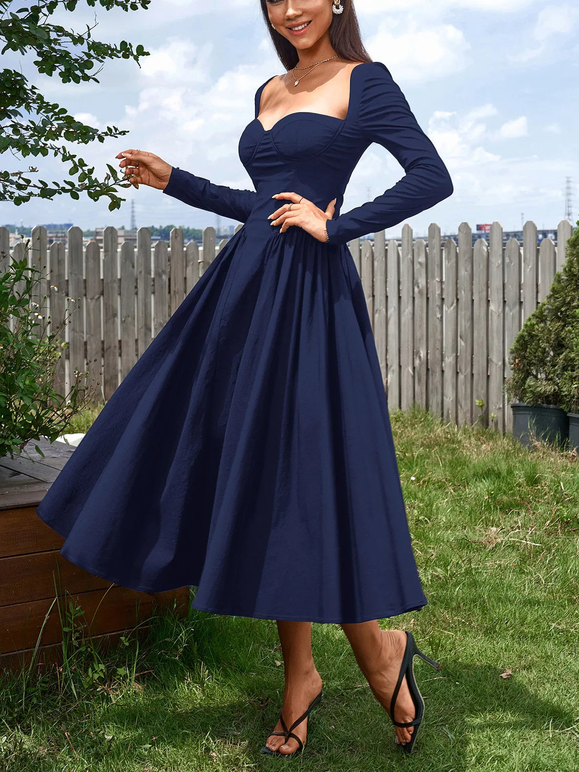 Sweetheart Neckline Long Sleeve A-Line Midi Dress – photo 12