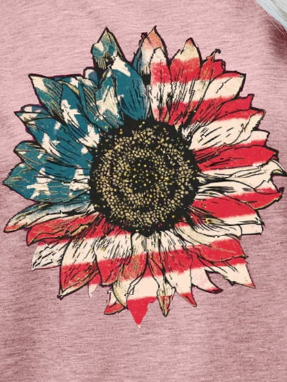 US Flag Flower Graphic Tee closeup — Livostyle