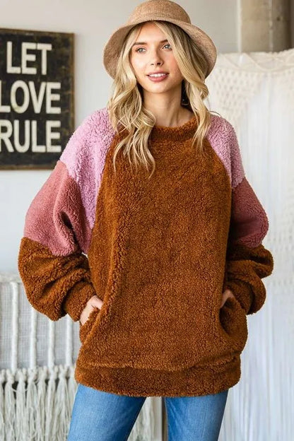 Trendy Faux Fur Color Block Raglan Sleeve Sweatshirt — Livostyle