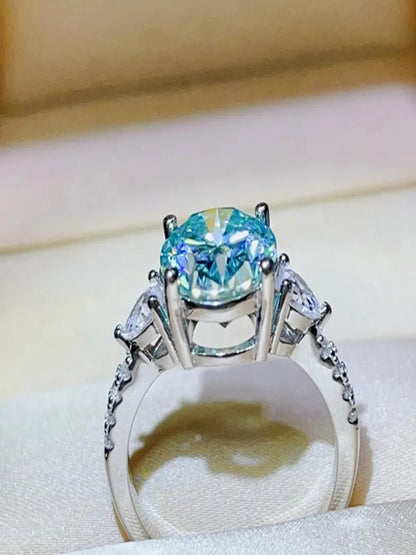5 Carat Moissanite 925 Sterling Silver Ring — Oval Blue Pron — detail view — Livostyle
