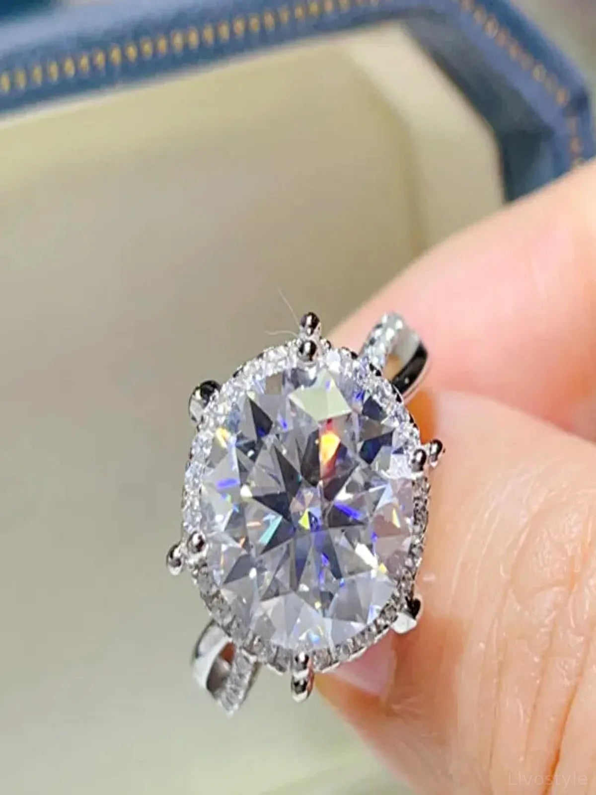 5 Carat Round Cut Moissanite Engagement Ring — detail view — Livostyle