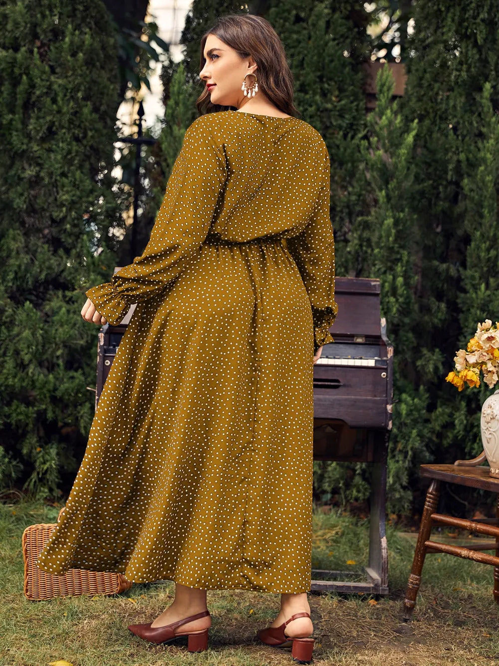 Ruffled Polka Dot Long Sleeve Midi Dress – Plus Size – photo 12
