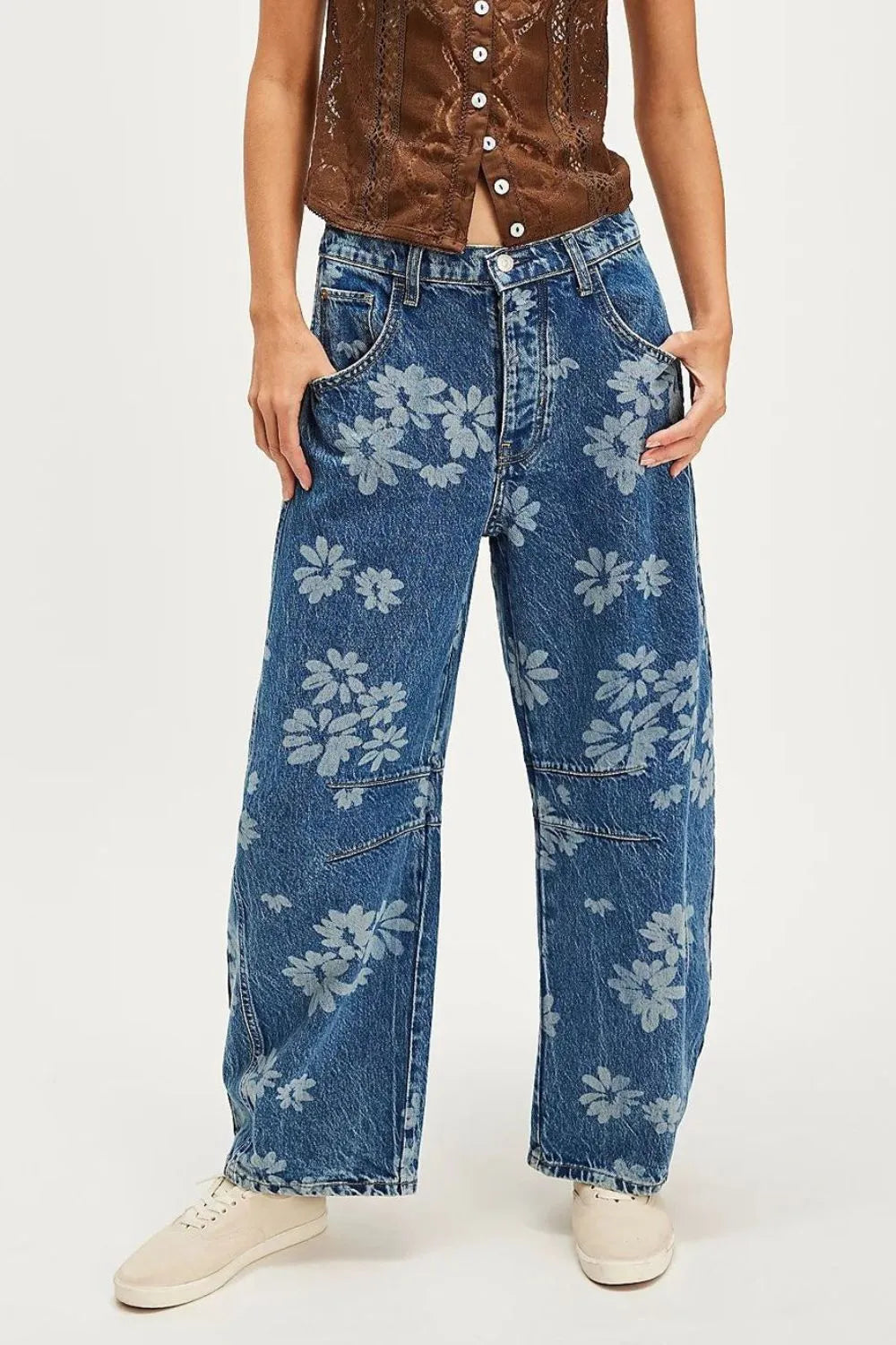 Flower Print Wide Leg Jeans closeup — Livostyle