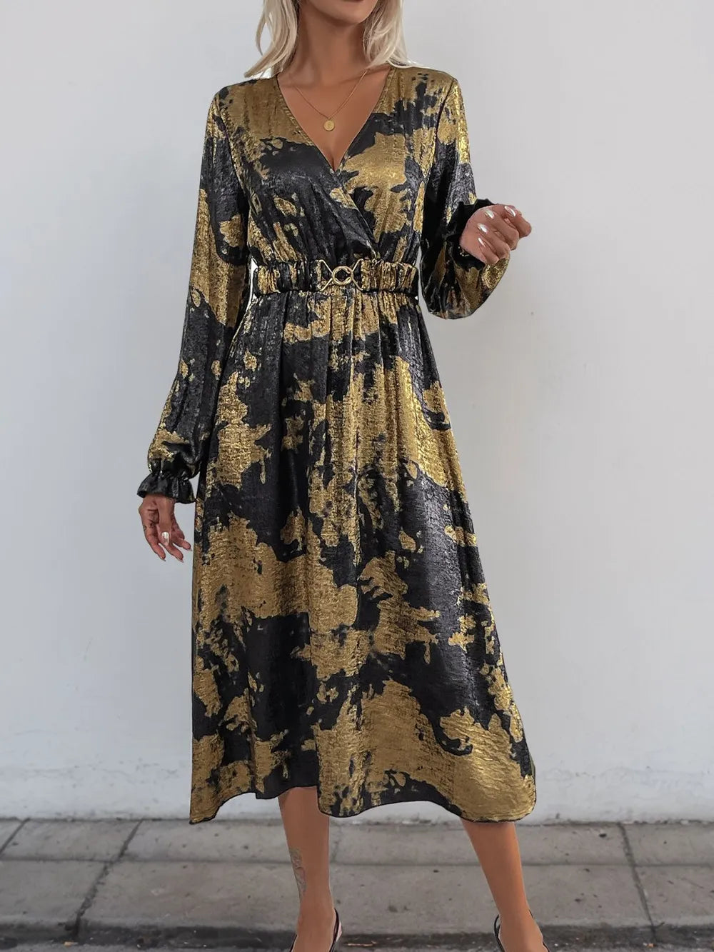 Printed Surplice Long Sleeve Midi Dress in Black