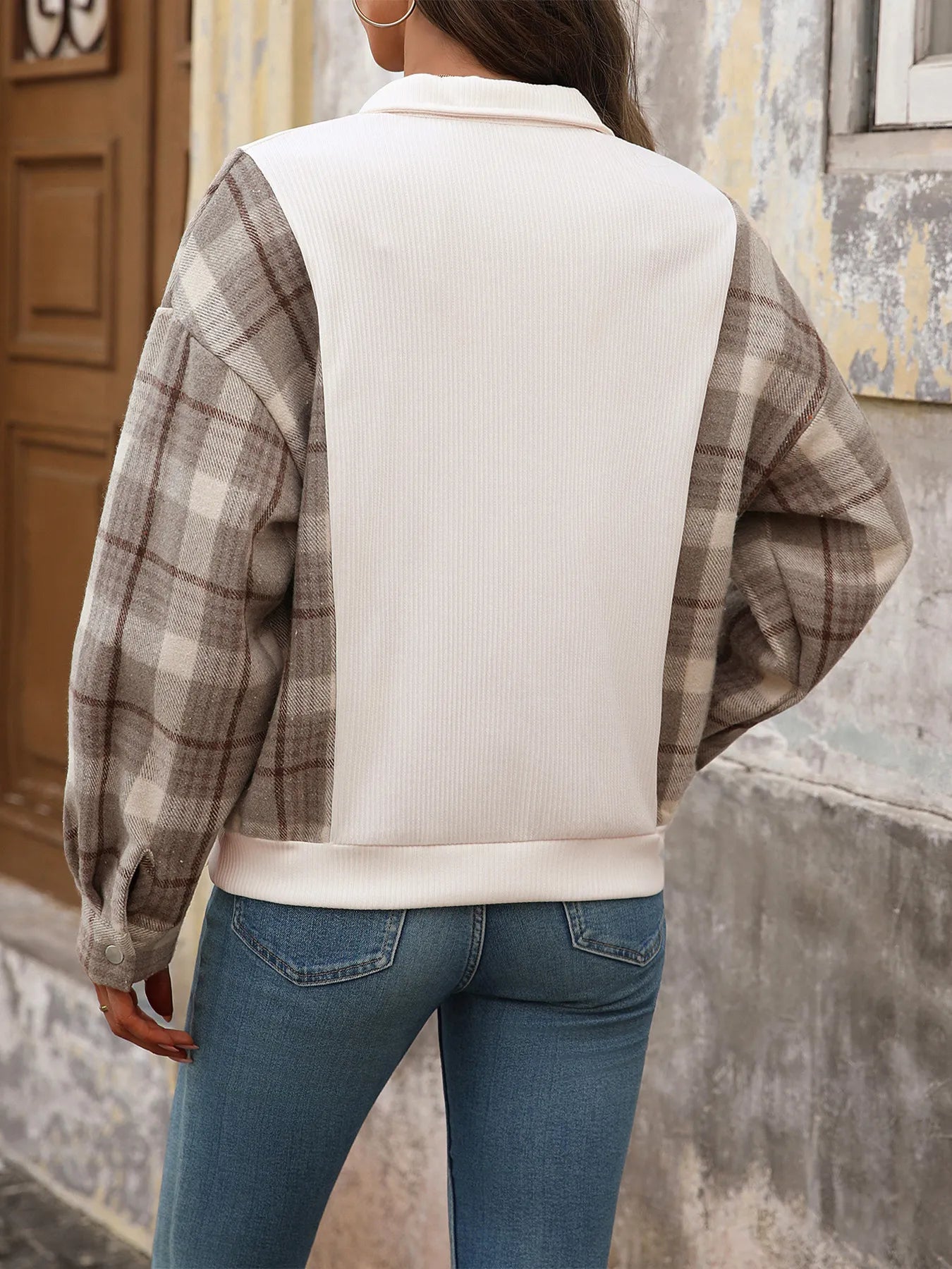 Snap Down Plaid Long Sleeve Sweatshirt closeup — Livostyle