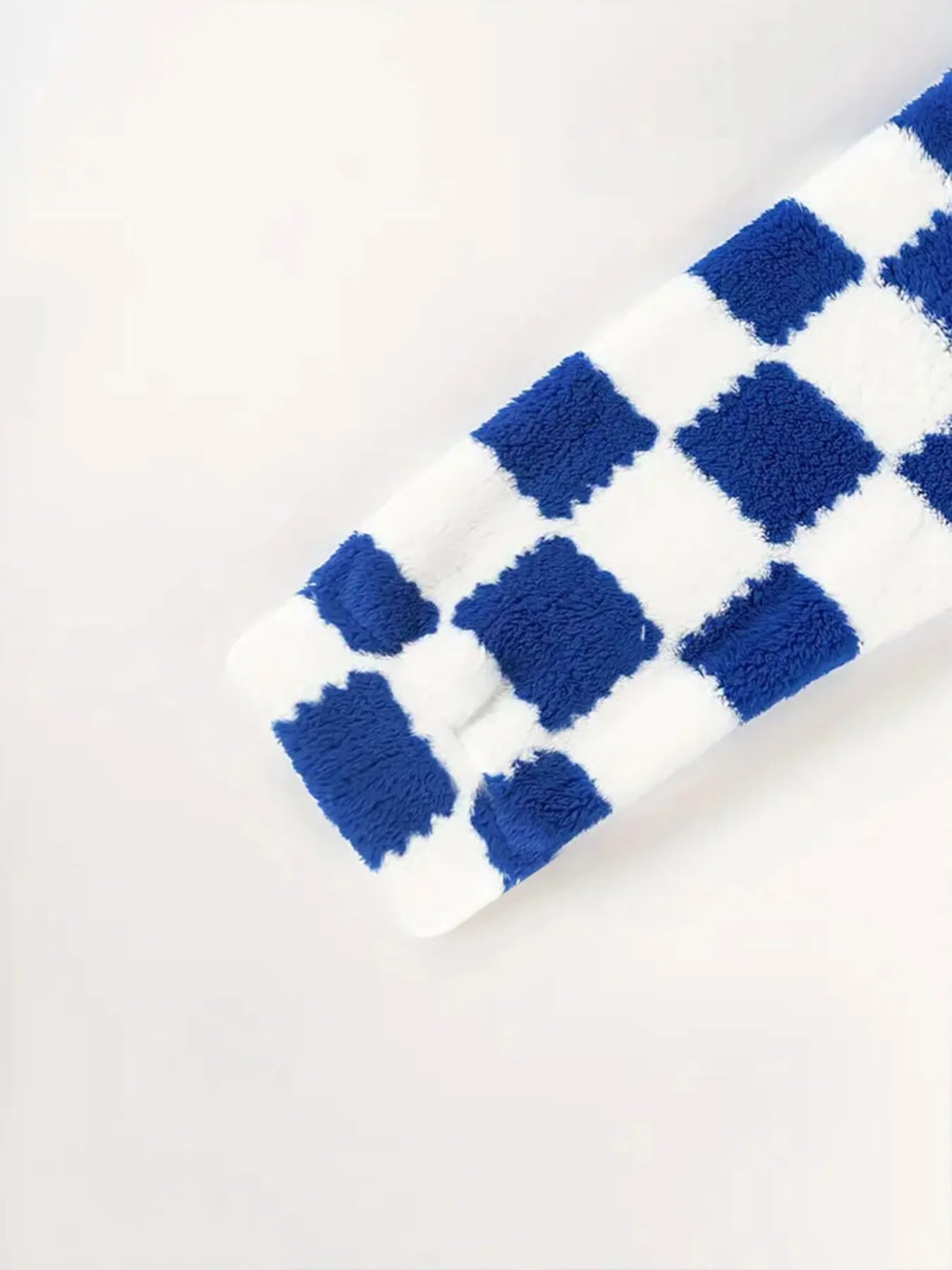 Checkered Fleece Oversized Zip Up Jacket closeup — Livostyle