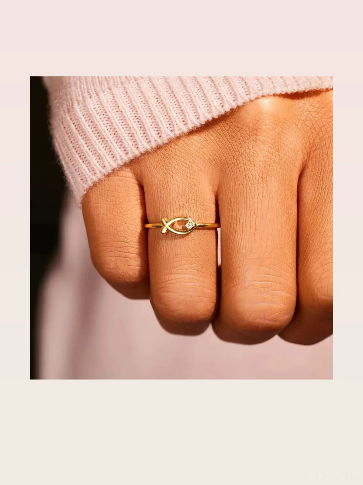 925 Sterling Silver Inlaid Zircon Fish Ring — styled showcase — Livostyle