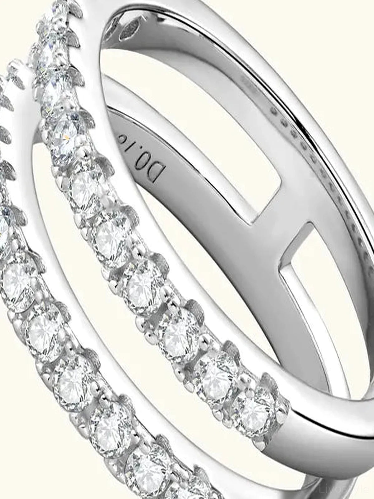 925 Sterling Silver Moissanite Double Layered Ring — detail view — Livostyle