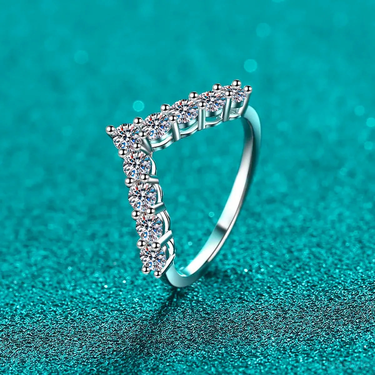 925 Sterling Silver Moissanite V Shape Ring — square view — Livostyle
