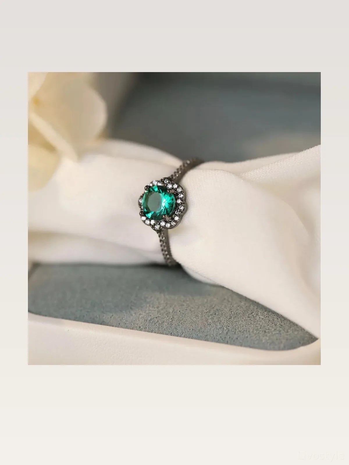 925 Sterling Silver Zircon Minimalist Ring — styled showcase — Livostyle
