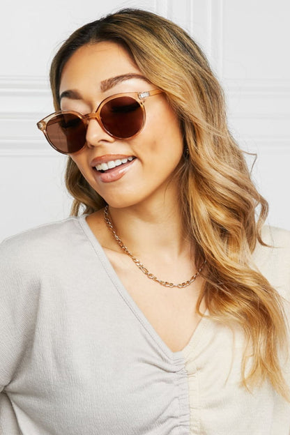 Round Full Rim Polycarbonate Frame Sunglasses — Livostyle