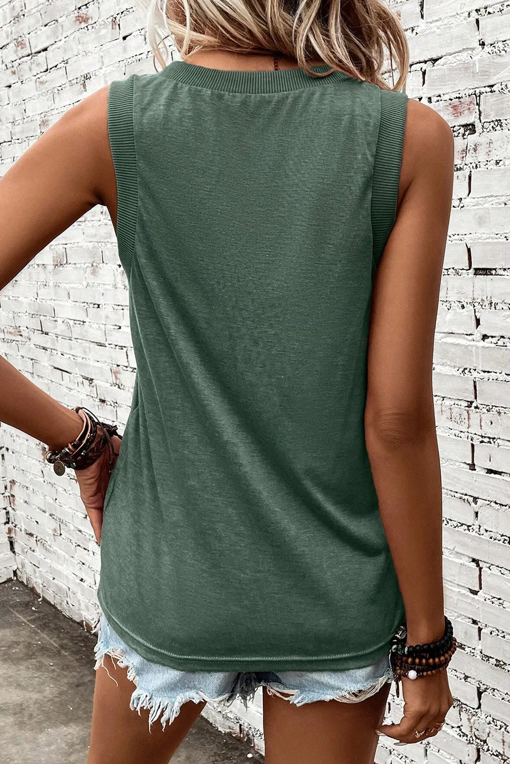 US Flag V-Neck Tank styling — Livostyle